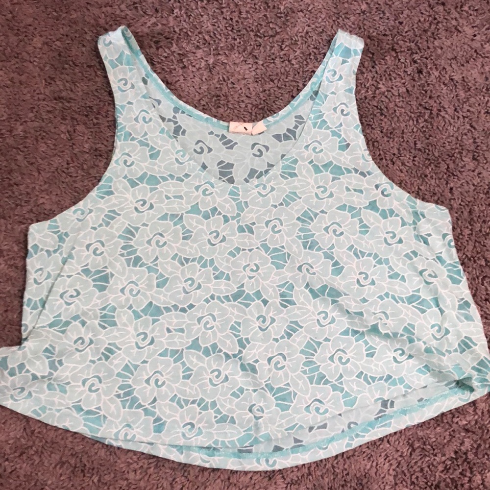 CROP TOP